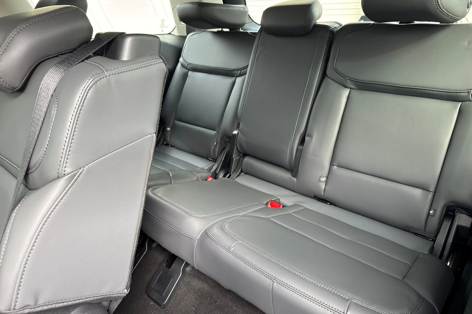 New 2026 Dark Matter Gray Metallic Ford Active image 17