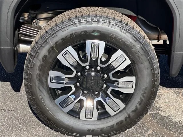 2026 GMC Sierra 2500HD Denali - Photo 12