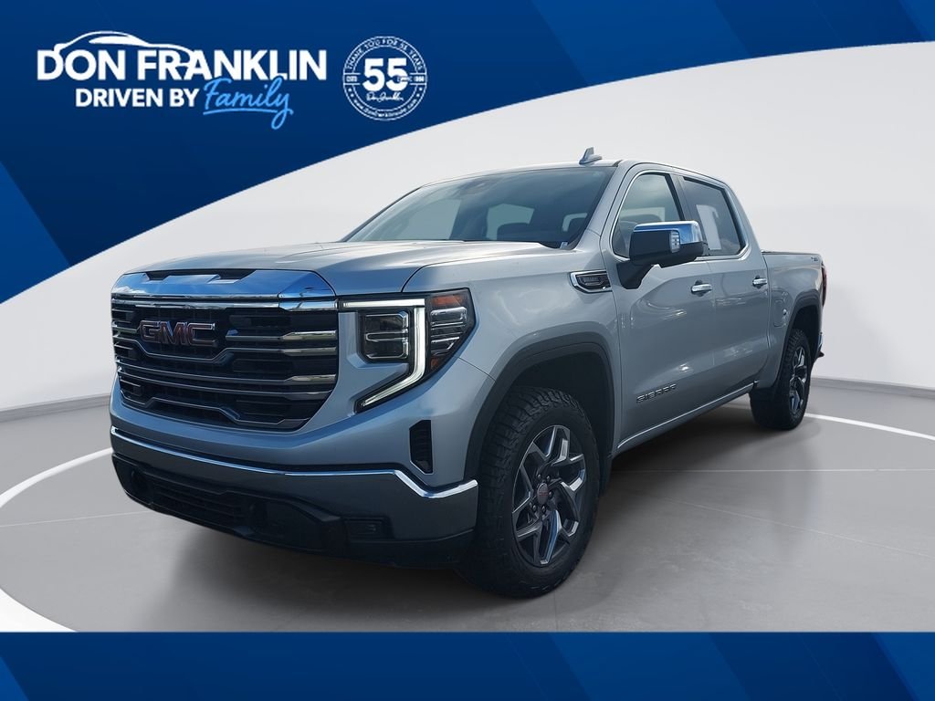 2022 GMC Sierra 4WD Crew Cab Short Box SLT's photo
