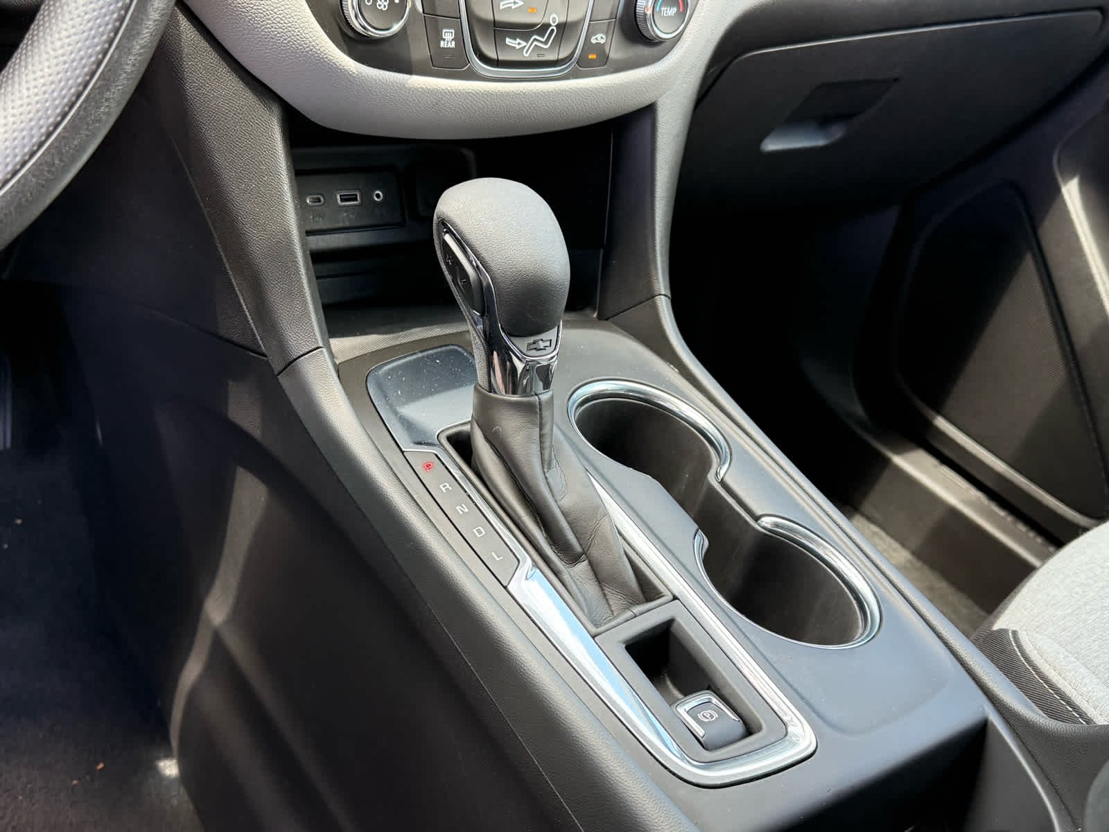 Used 2023 Summit White Chevrolet LT image 20