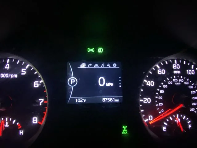 Used 2017 Red Kia EX image 15