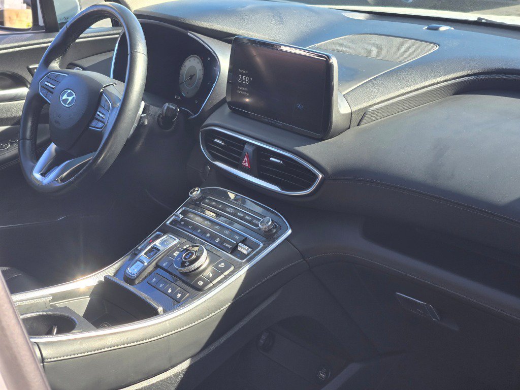 Used 2022 Quartz Hyundai Limited image 7
