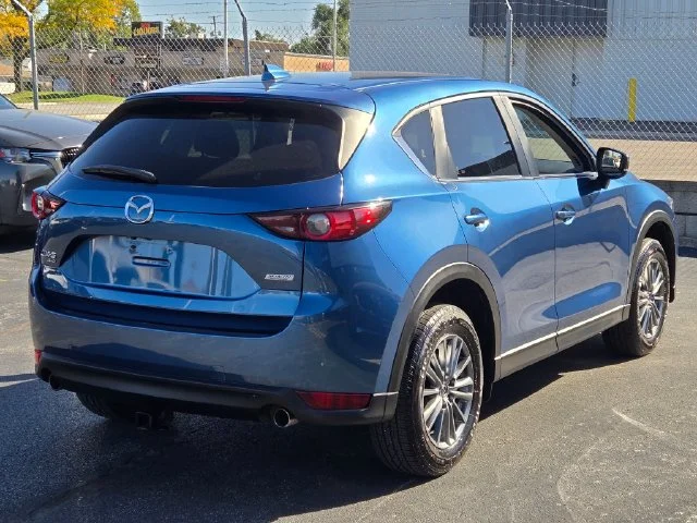 Used 2017 Blue Mazda Touring image 10