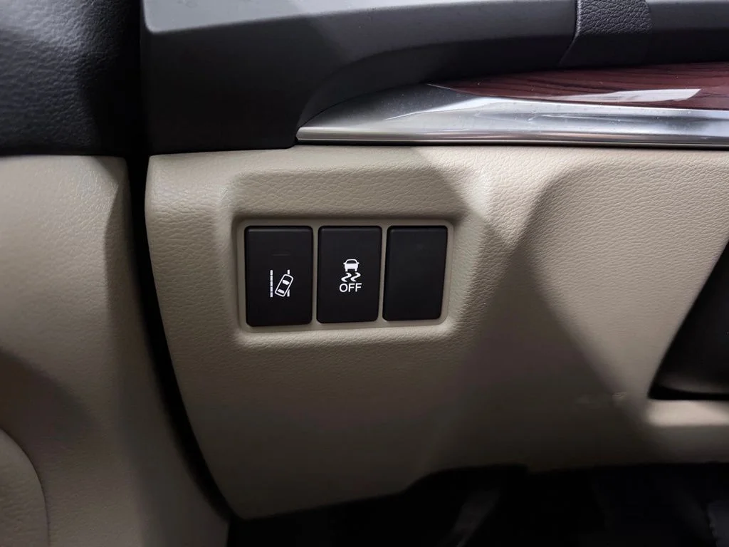 Used 2016  Acura 3.5L image 25