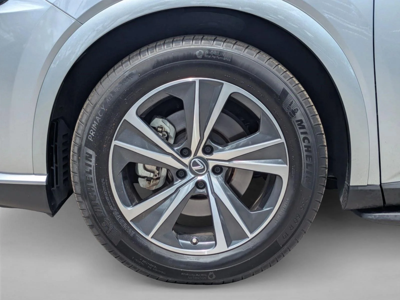 Certified Used 2025 Iridium Lexus RX 350 Premium image 23