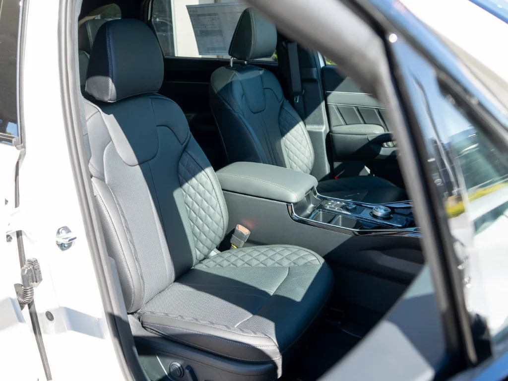 New 2026 White Kia X-Line SX Prestige image 9