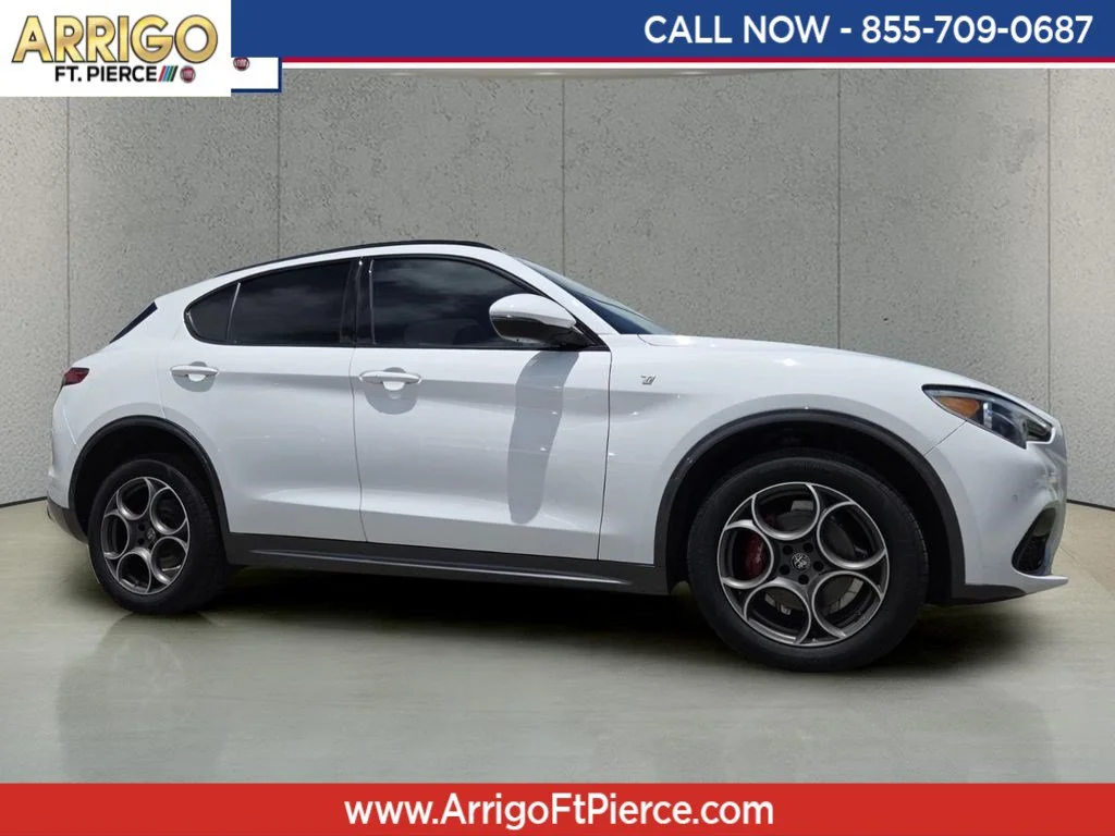 2022 Alfa Romeo Stelvio Ti AWD's photo