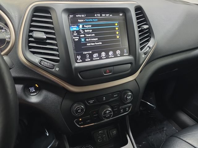 Used 2016 Granite Crystal Metallic Clearcoat Jeep Limited image 20