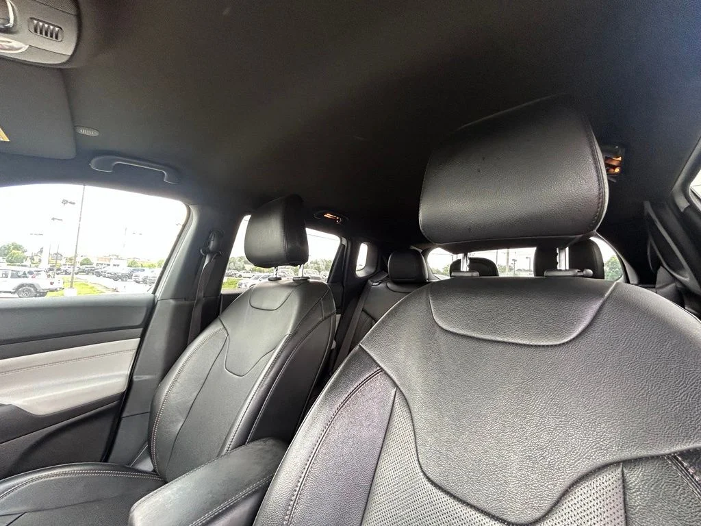Used 2023 White Jeep Limited image 14