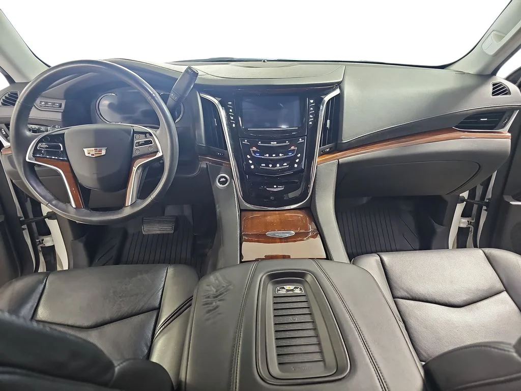 Used 2018 White Cadillac Luxury image 11