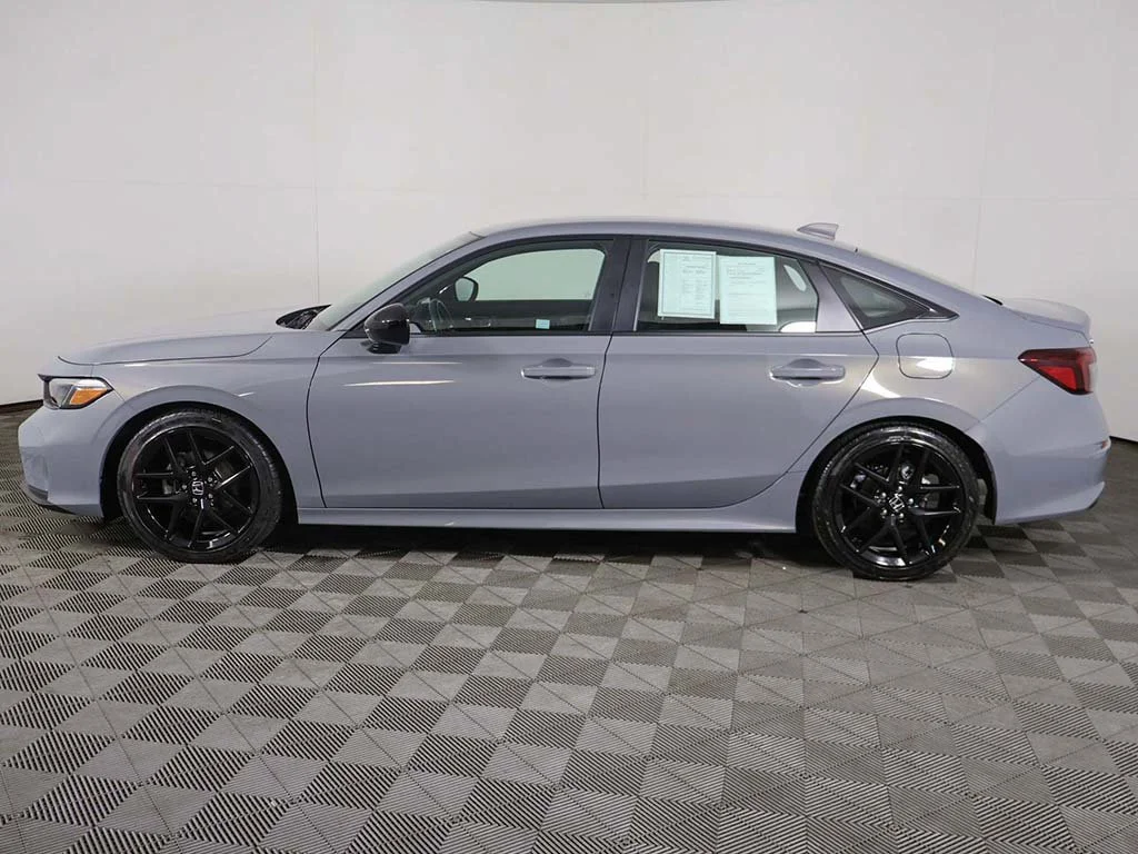 2025 Honda Civic Sport - Photo 15