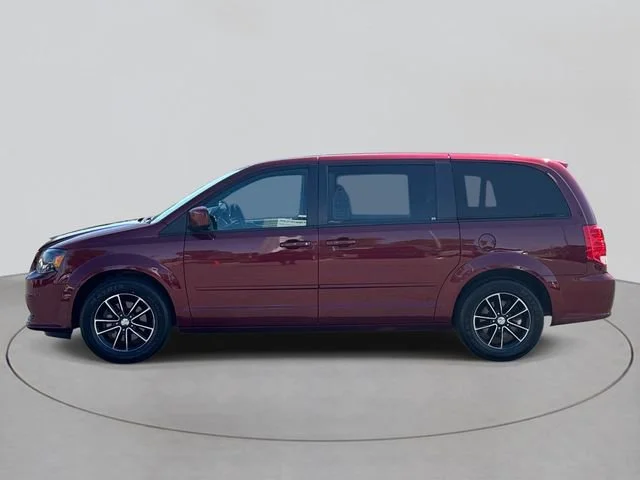 Used 2017 Dodge Grand Caravan SE Plus with VIN 2C4RDGBG1HR605905 for sale in St. Clair Shores, MI
