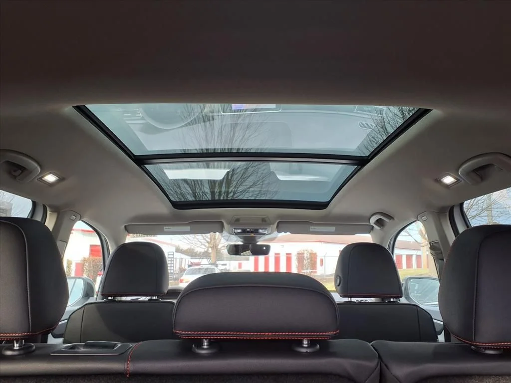 New 2026 Opal White Pearl Volkswagen 2.0T Peak Edition image 6