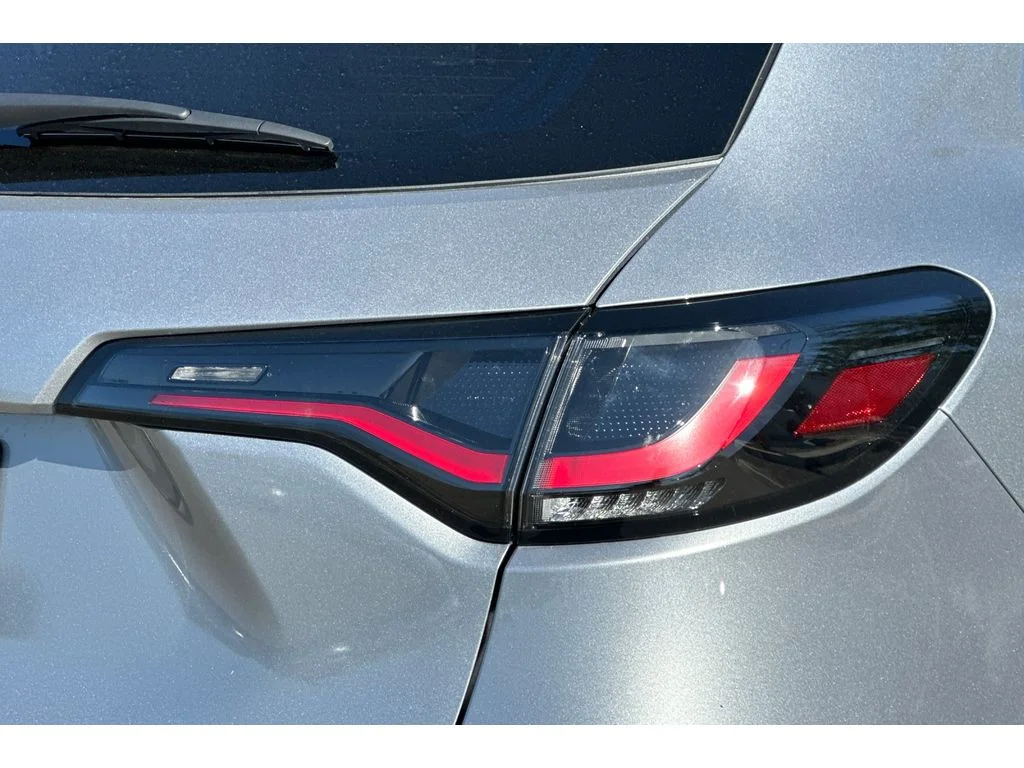 New 2027 Solar Silver Metallic Honda EX-L image 32