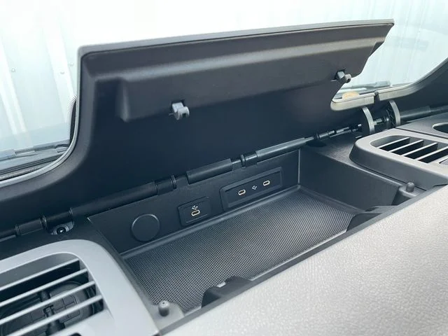 New 2025  Mercedes-Benz Passenger 144 WB image 43