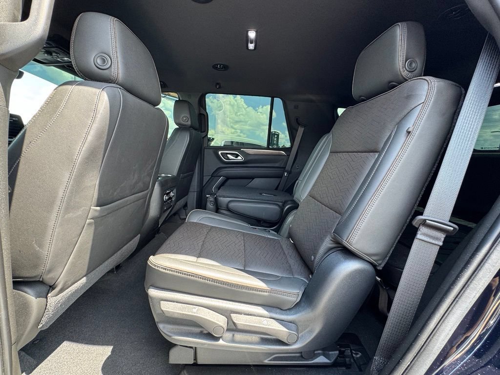 Used 2021 MIDNIGHT BLUE METALLIC Chevrolet High Country image 36