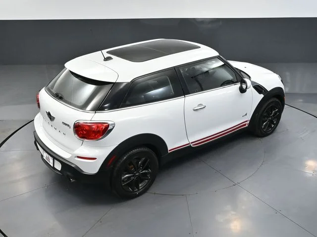 Used 2014 White MINI Paceman image 45