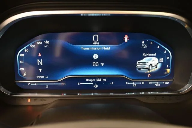 Used 2022 White Chevrolet RST image 35