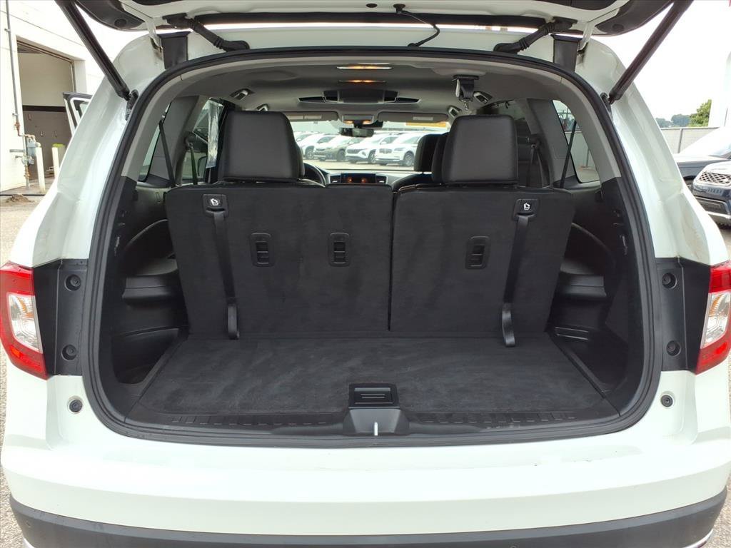 Used 2022 Platinum White Pearl Honda Touring 7-Passenger image 14