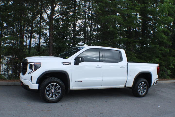 Certified Used 2024 Summit White GMC AT4 image 4