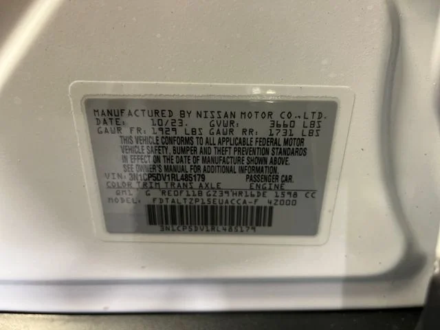 Used 2024 White Nissan SR image 12