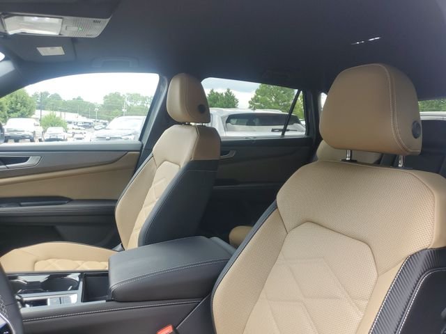 2026 Volkswagen Atlas Cross Sport SE w/Tech - Photo 17