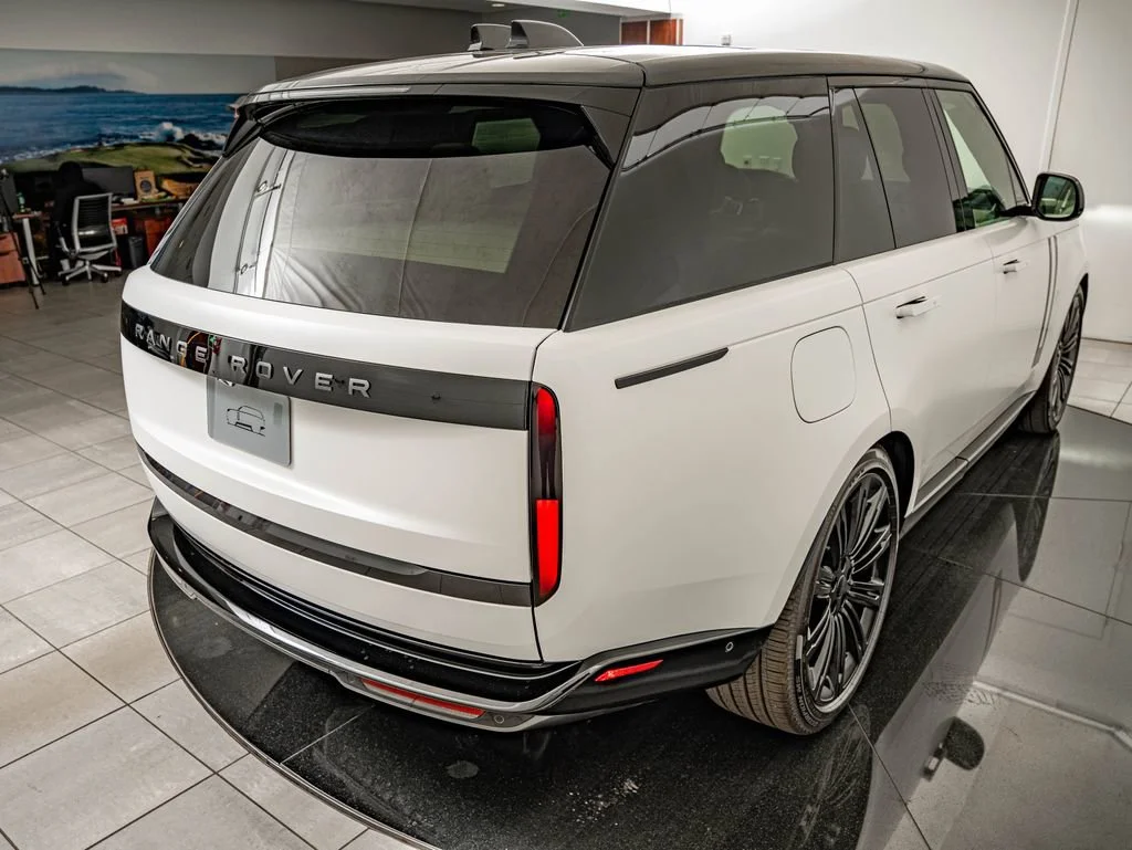 New 2026 Icy White Satin Land Rover SE image 15