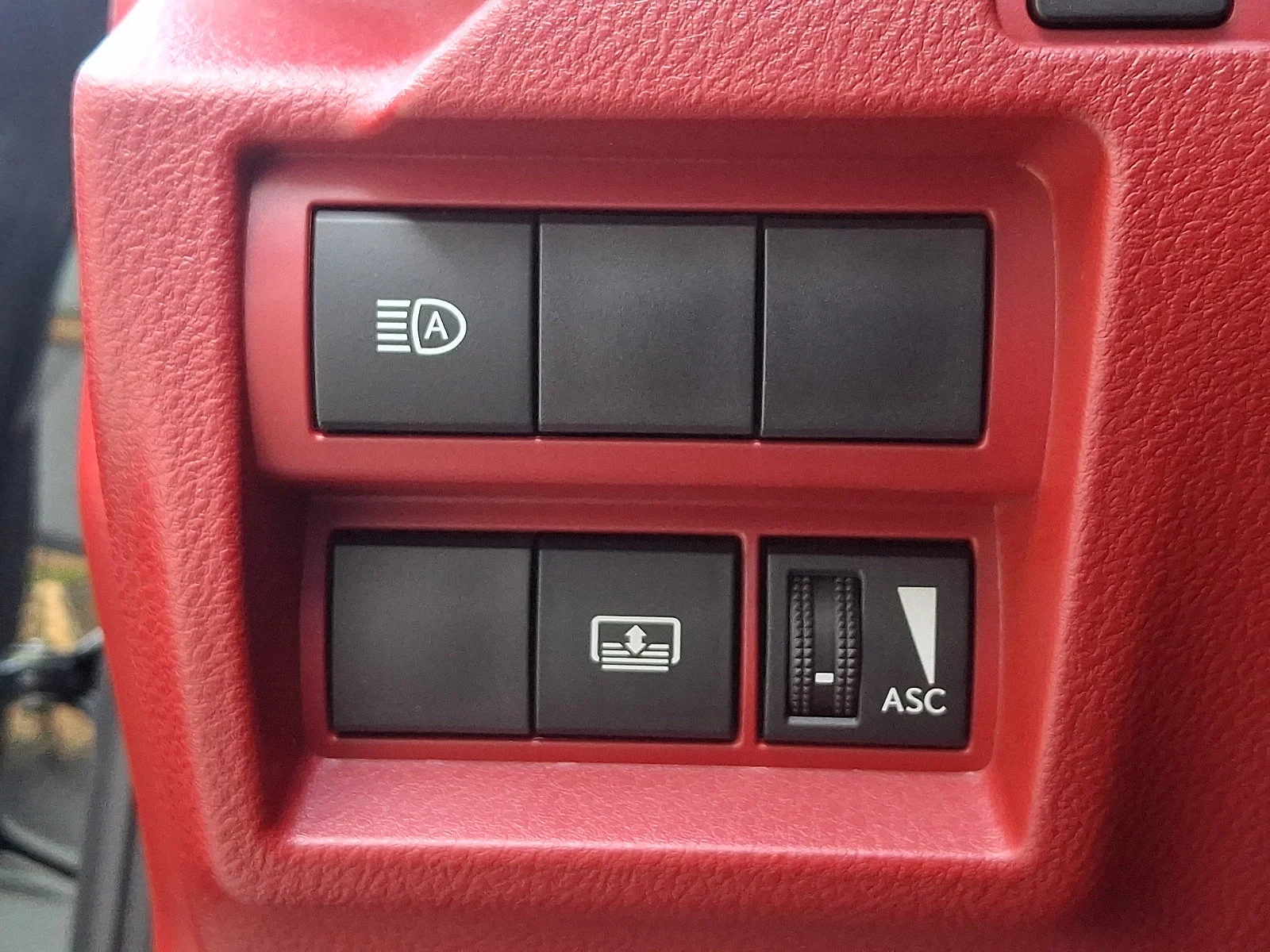 Certified Used 2025 CAVIAR Lexus  image 24