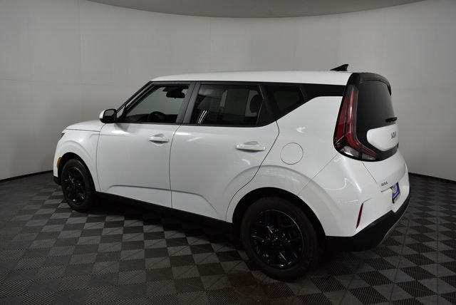 Used 2024 White Kia LX image 6