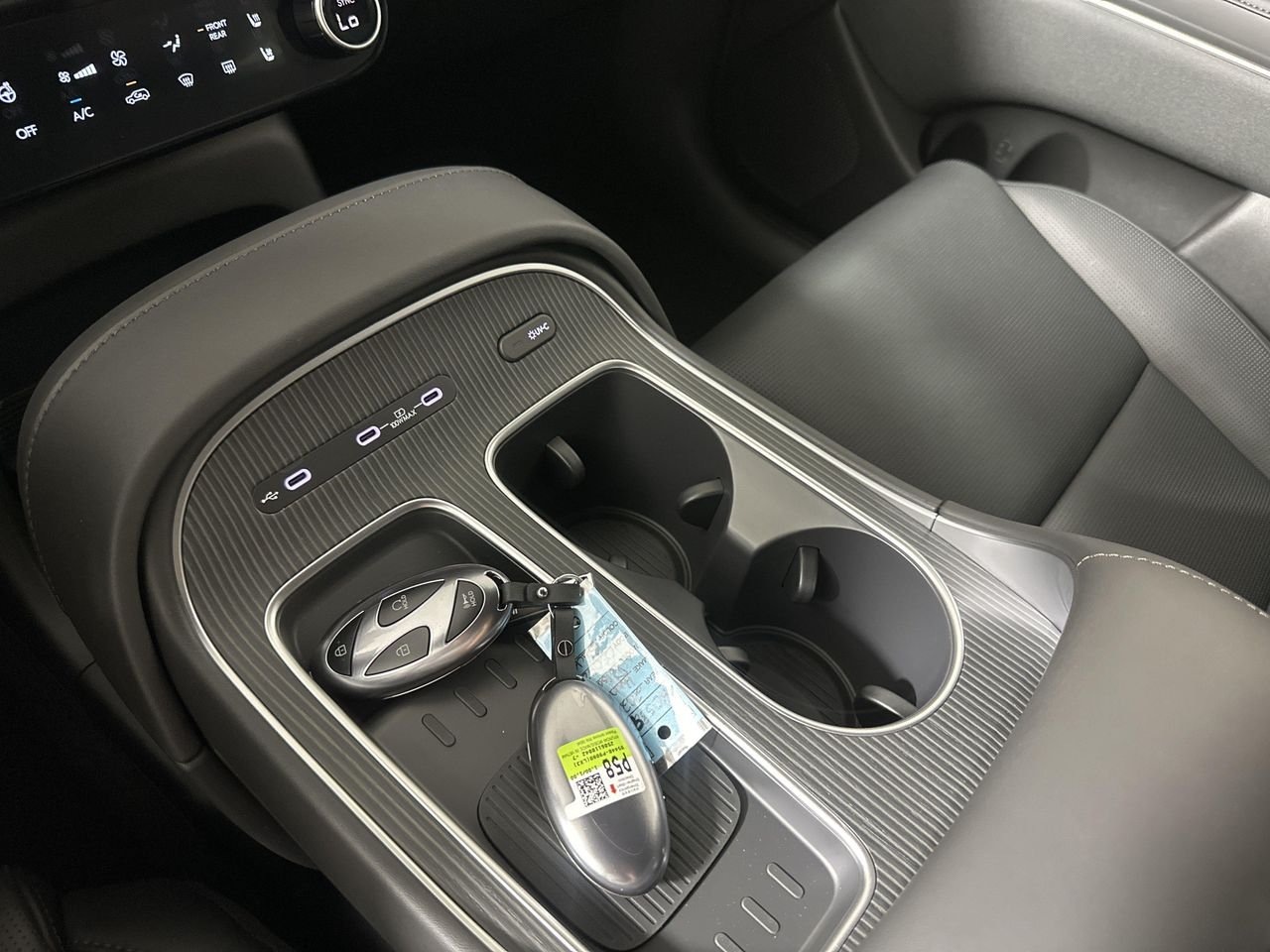 New 2026 Abyss Black Pearl Hyundai Calligraphy AWD image 19