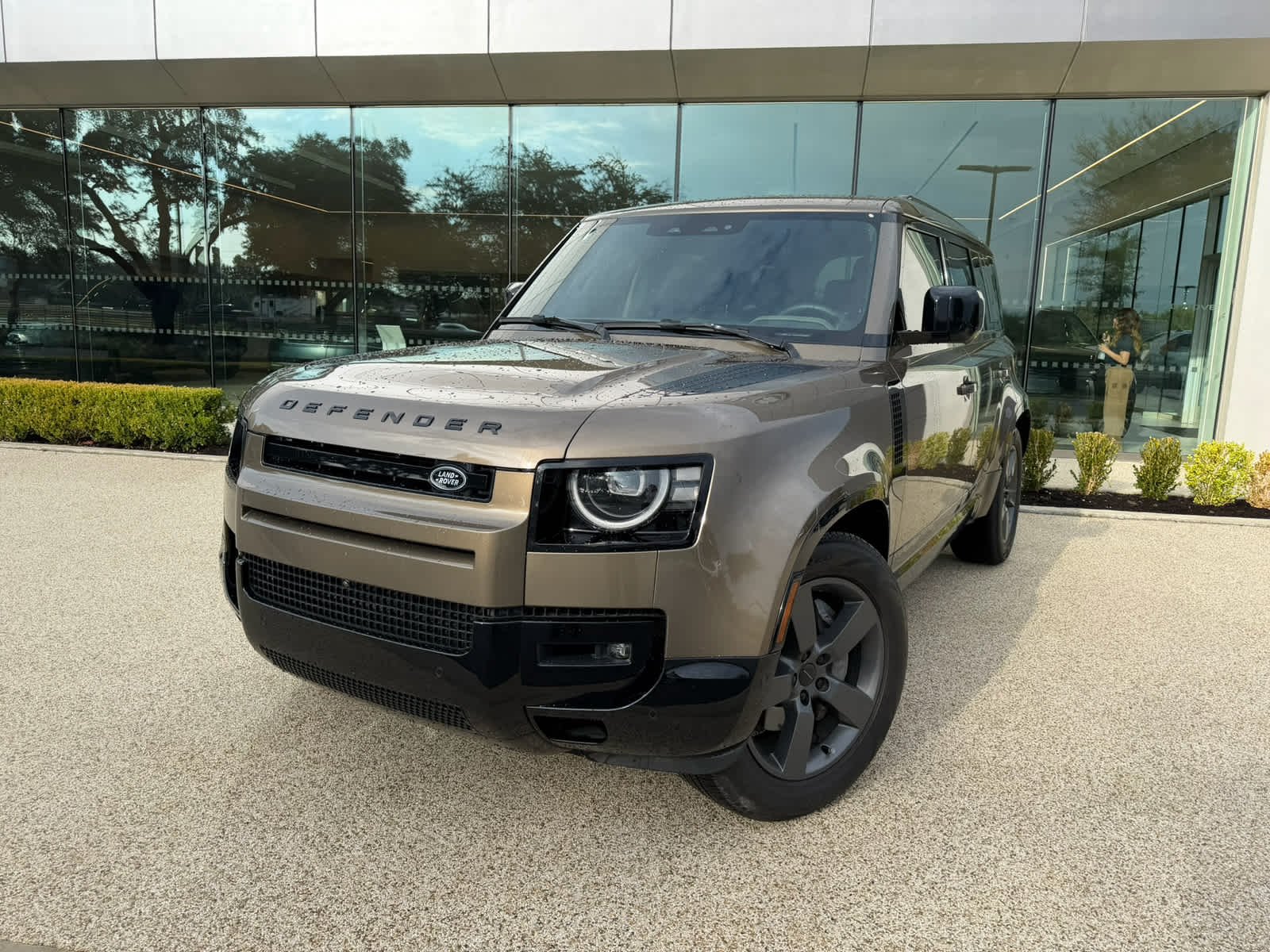 2026 Land Rover Defender X-Dynamic SE