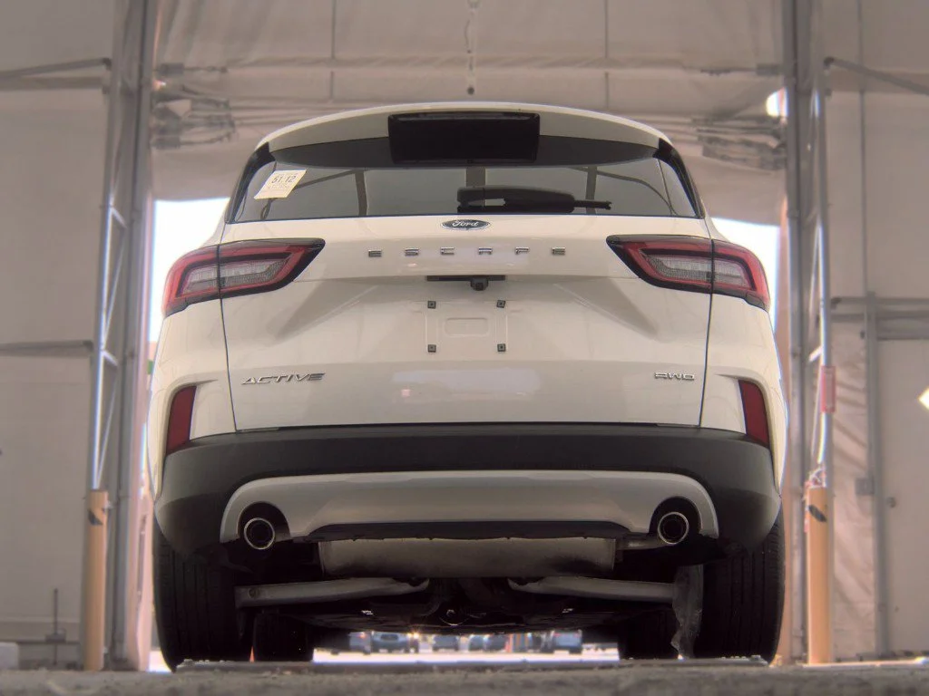 Used 2023 White Ford Active image 7