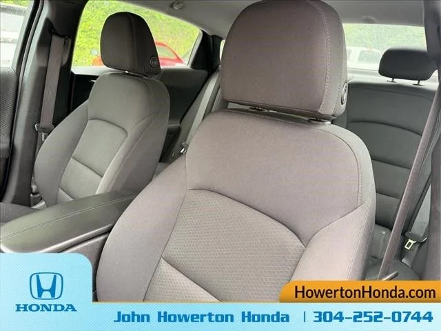 Used 2023  Chevrolet LT image 27