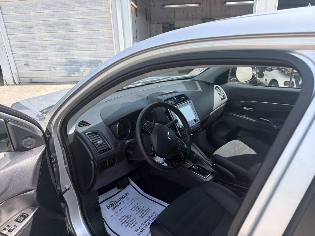 Used 2026 Silver Mitsubishi 2.0 SE image 15