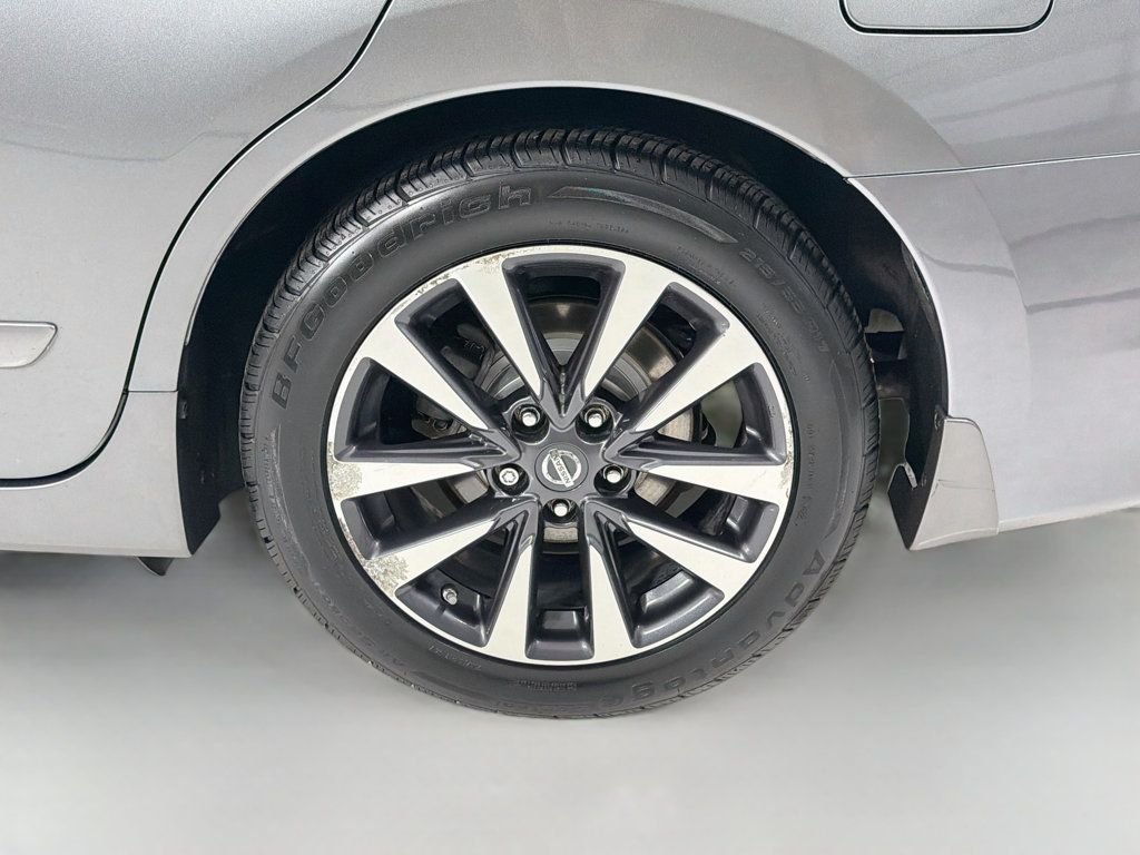 Used 2016 Gun Metallic Nissan 4dr Sedan I4 2.5 SV image 28