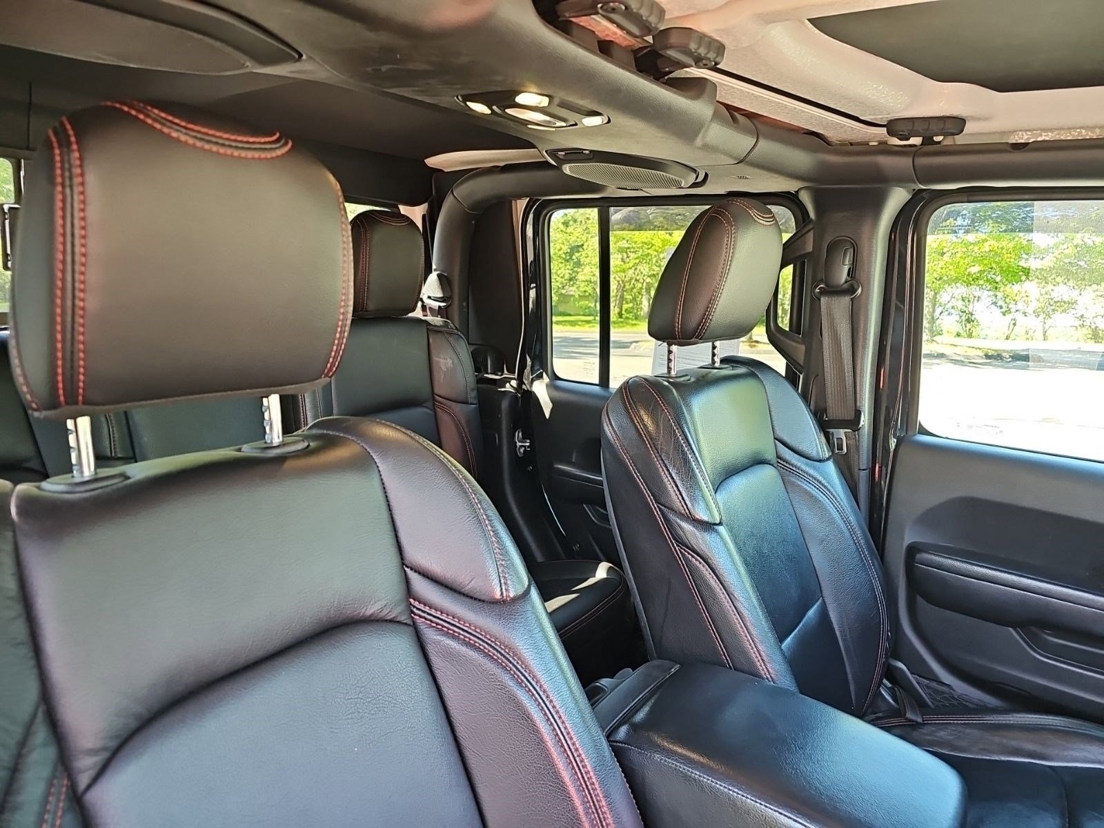 Used 2021 Black Clearcoat Jeep Rubicon image 11