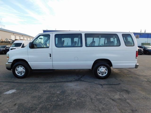 Used 2012 White Ford XLT image 6