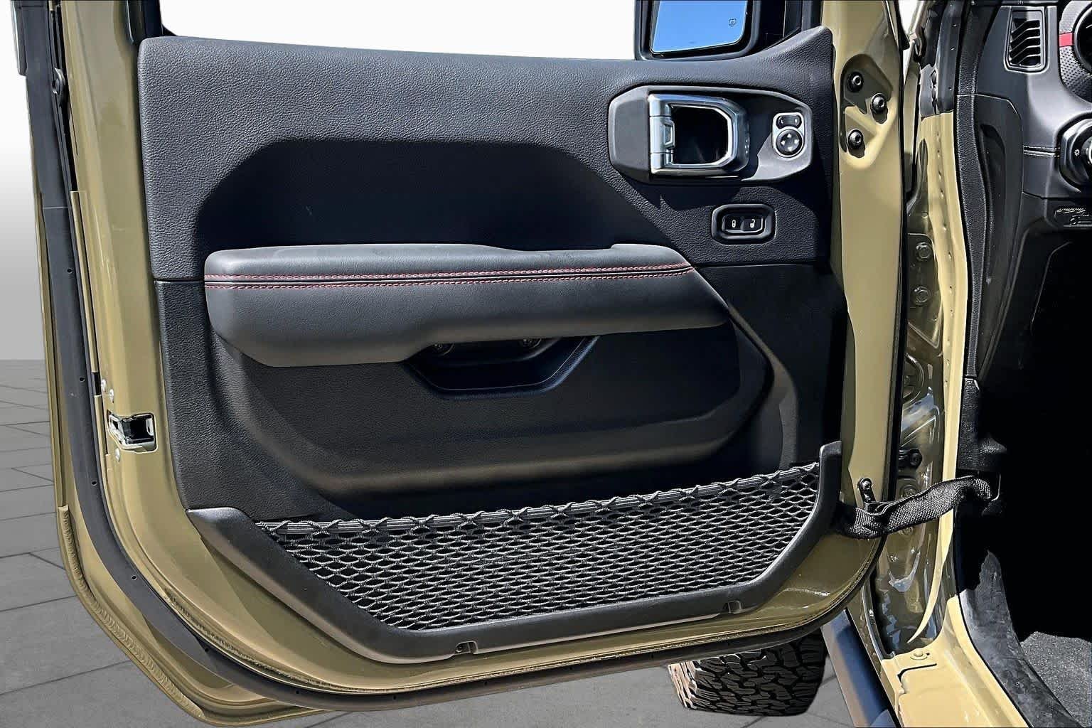 Used 2025 41 Jeep Rubicon image 22