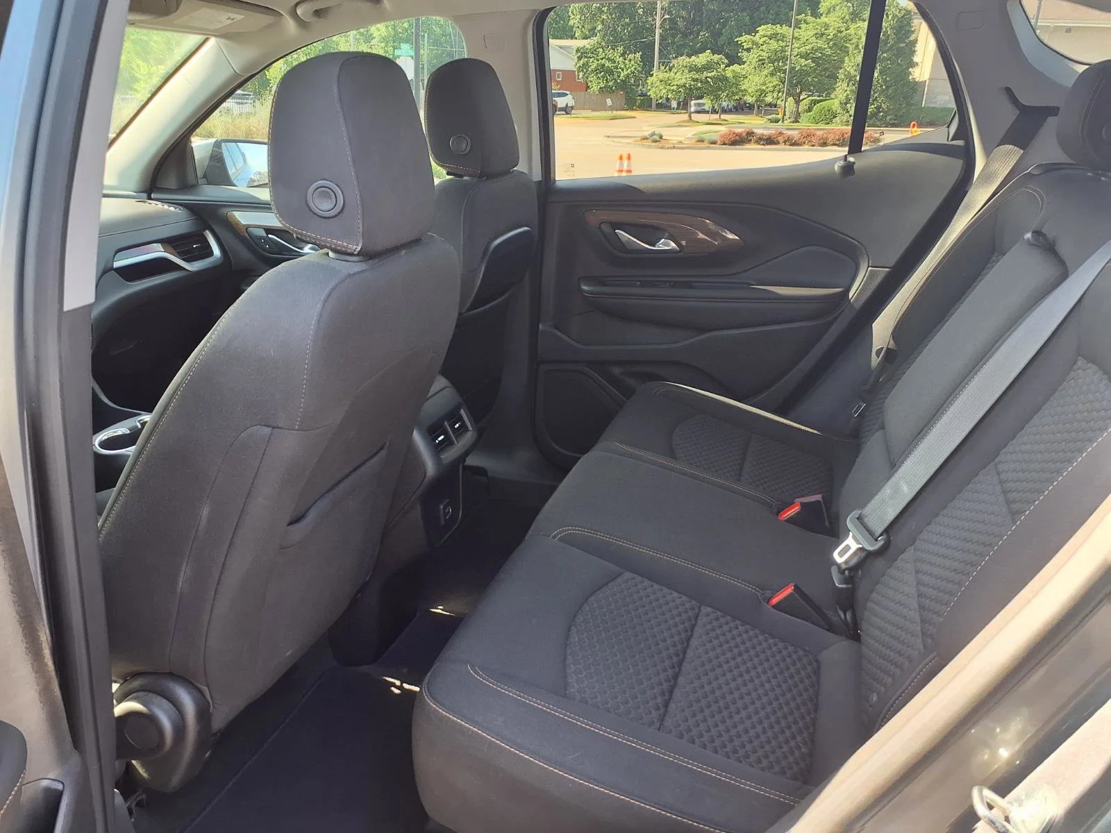 Used 2019 Satin Steel Metallic GMC SLE image 23