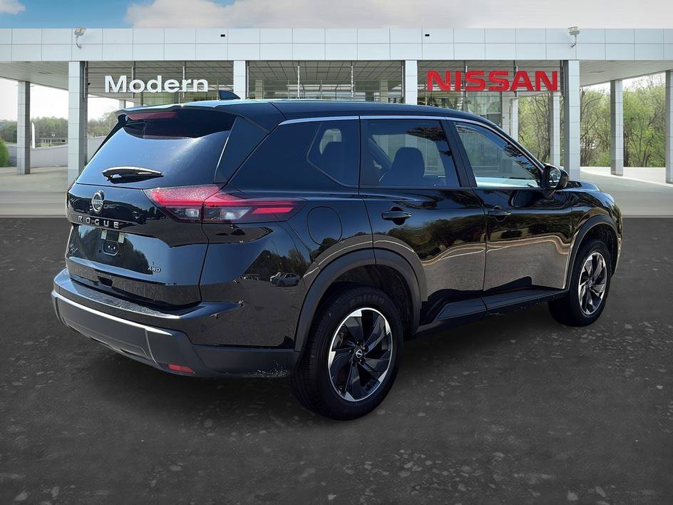 Used 2025 Super Black Nissan SV image 5