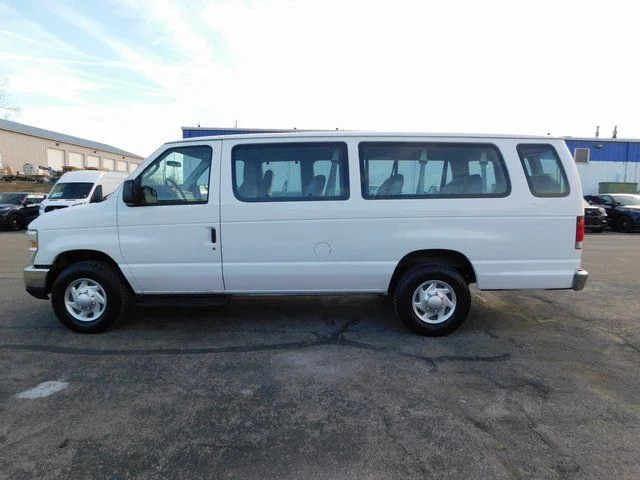 Used 2012 Oxford White Ford XLT image 6