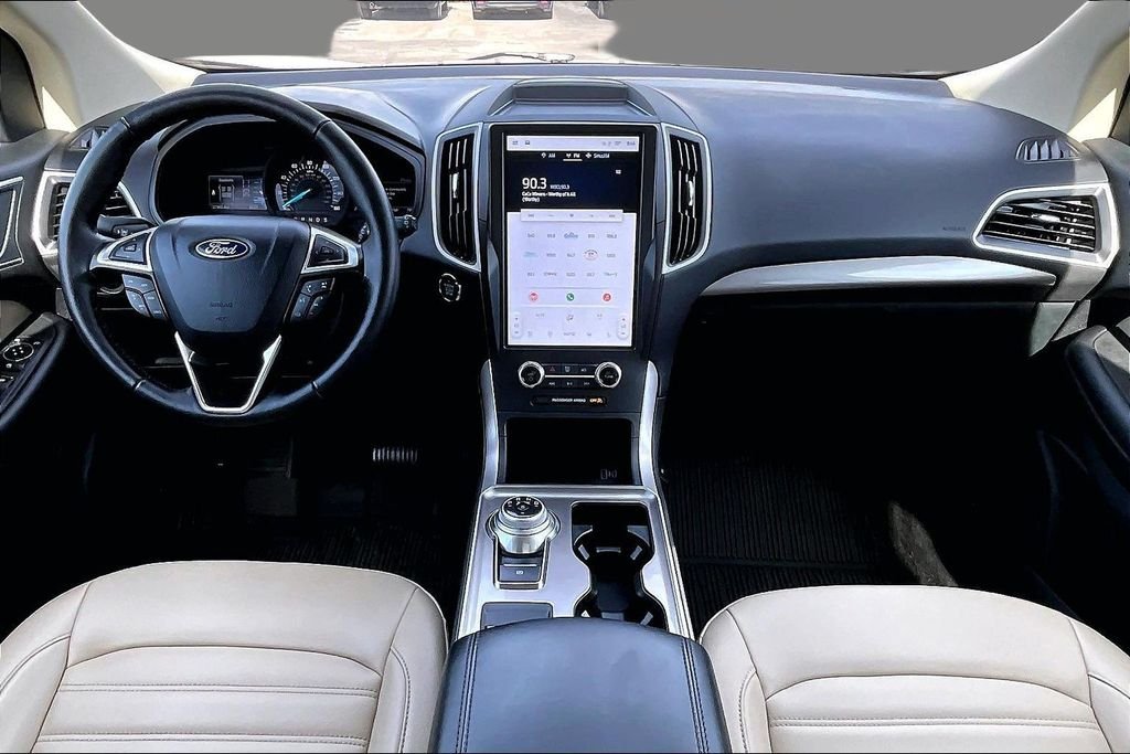 Used 2024 Silver Metallic Ford SEL image 9