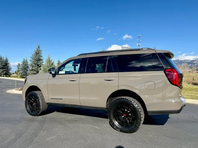 New 2027 Gray Ford Tremor image 6