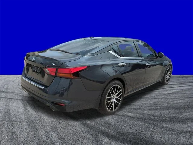 Certified Used 2021 Blue Nissan 2.5 SL image 4