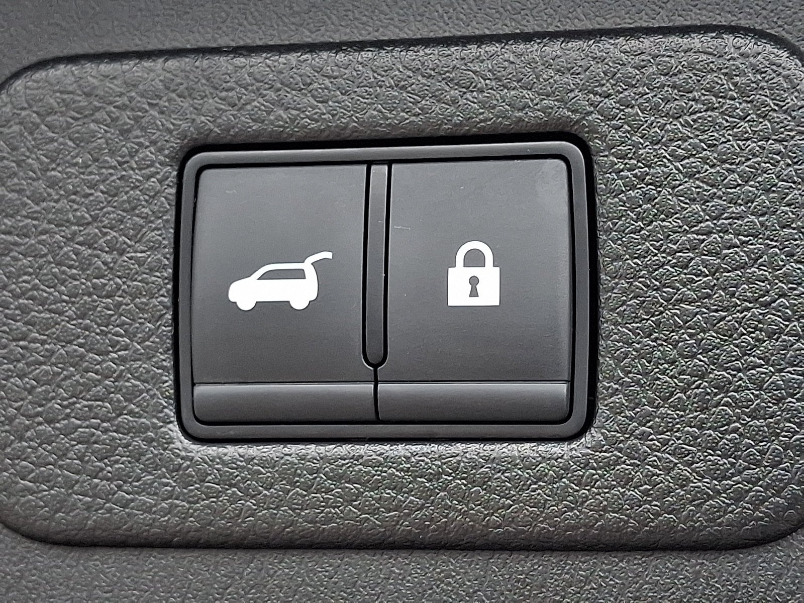 Used 2024 Gun Metallic Nissan SL image 31