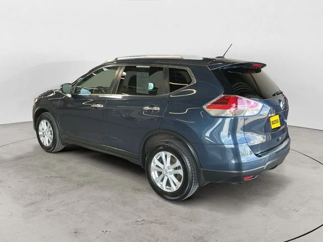 Used 2015 Blue Nissan SV image 7