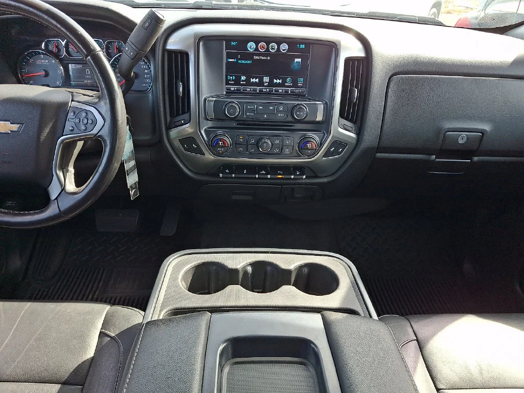 Used 2018 BLACK Chevrolet LT image 16