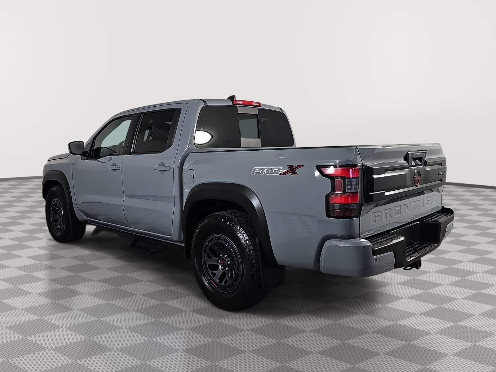 Used 2025 Gray Nissan PRO-X image 6