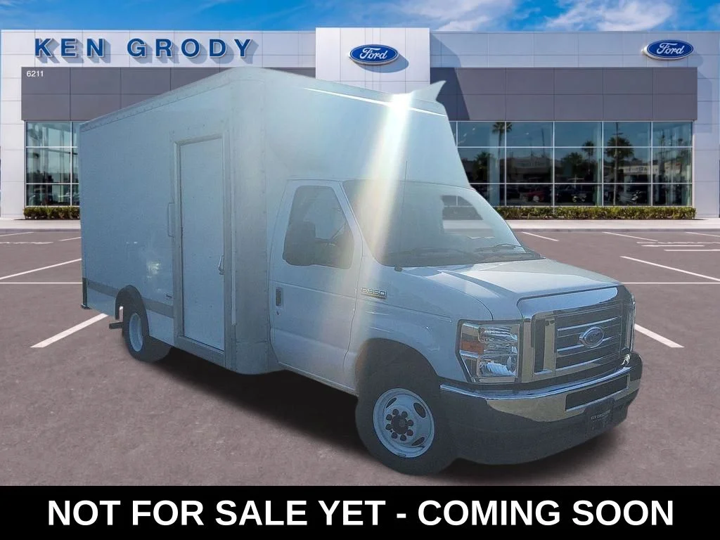 2022 Ford E-Series DRW E-350 Super Duty 158 in WB's photo