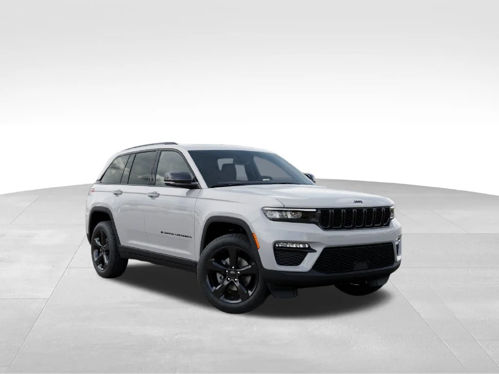 Used 2025 White Jeep Limited image 5